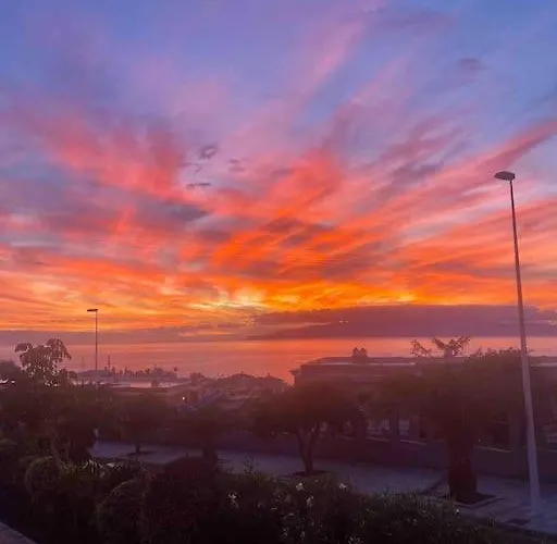 아파트 Oceanview With Garden And Bbq Zone